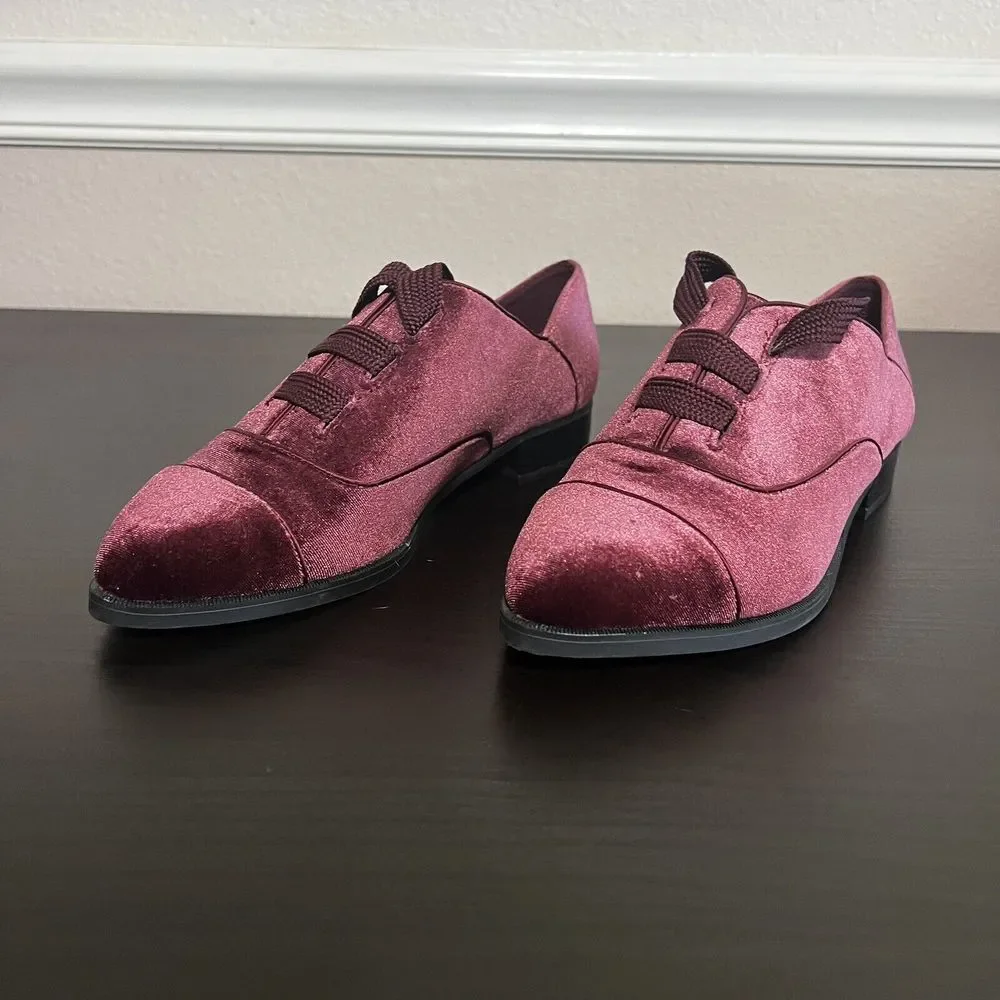 Nine West see photos